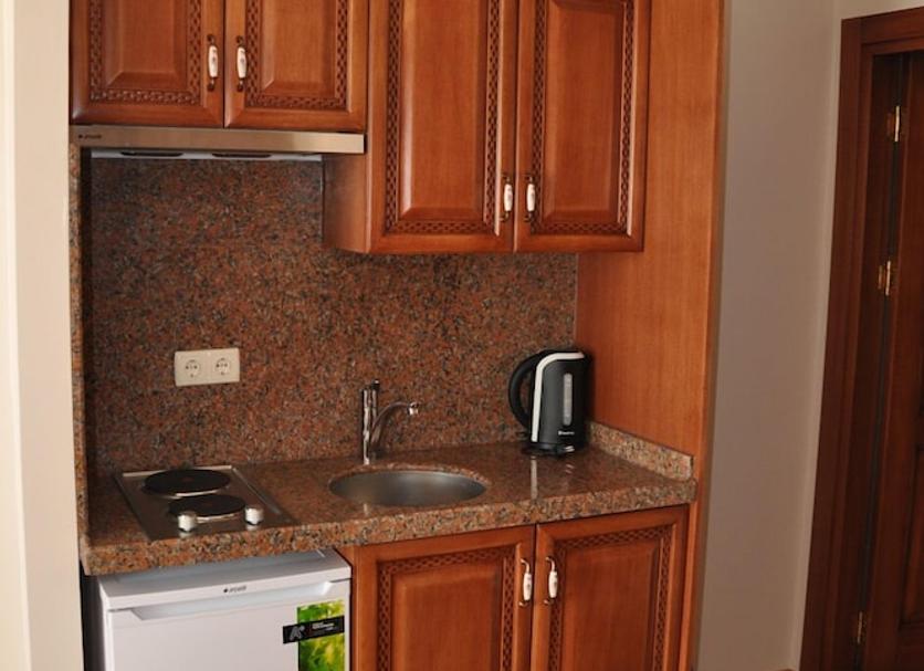 Kitchen Photo