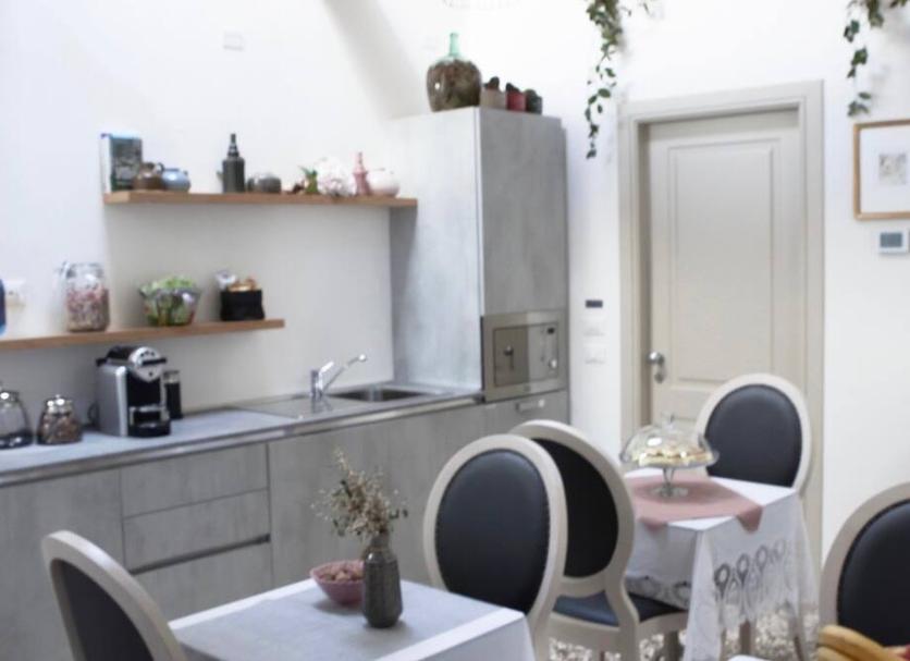 Dining room Photo