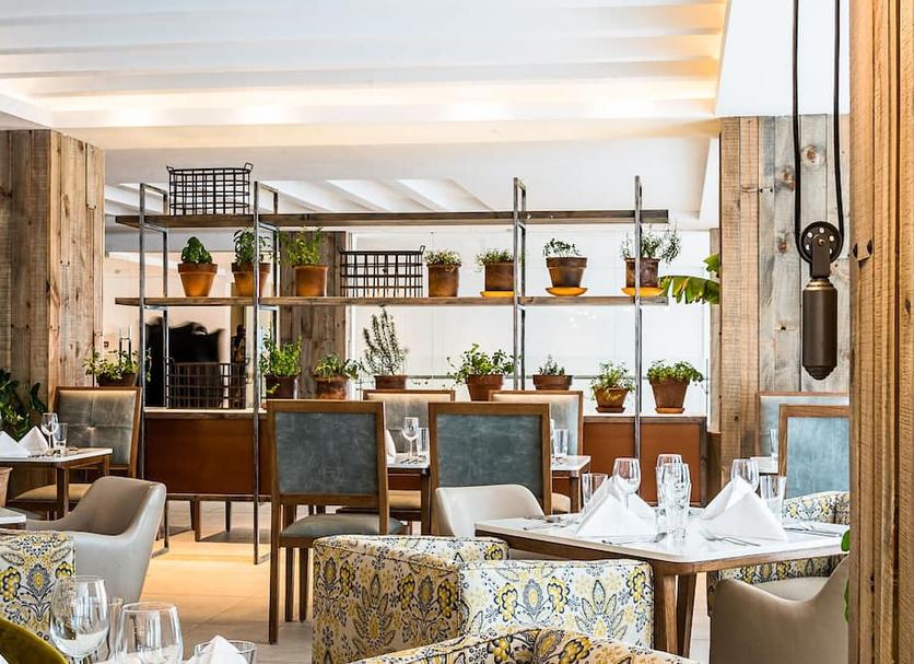 Restaurant Photo