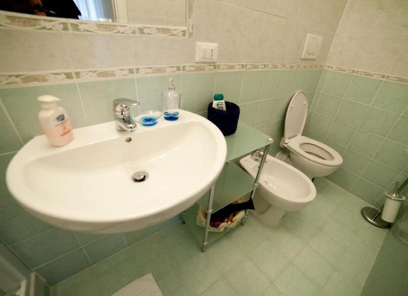 Bathroom Photo