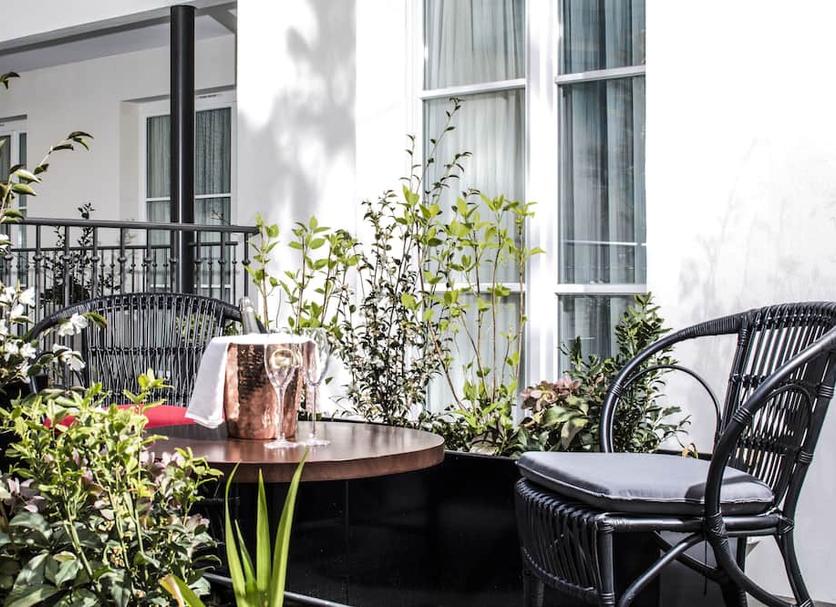Balcony Photo