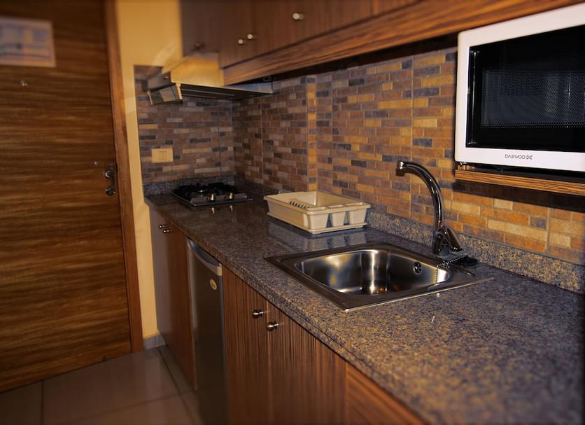 Kitchen Photo