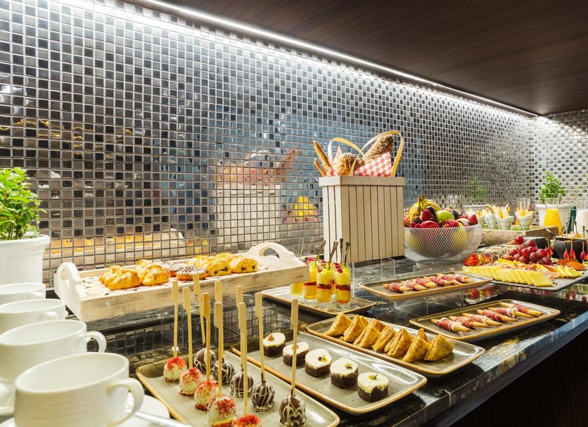 Buffet Photo