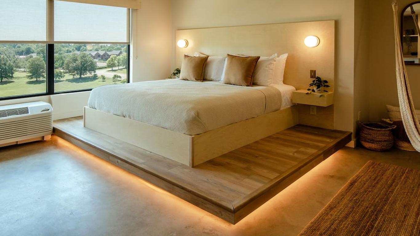 Brut Hotel