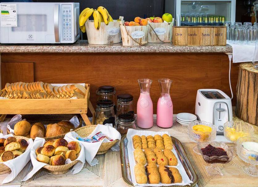 Buffet Photo