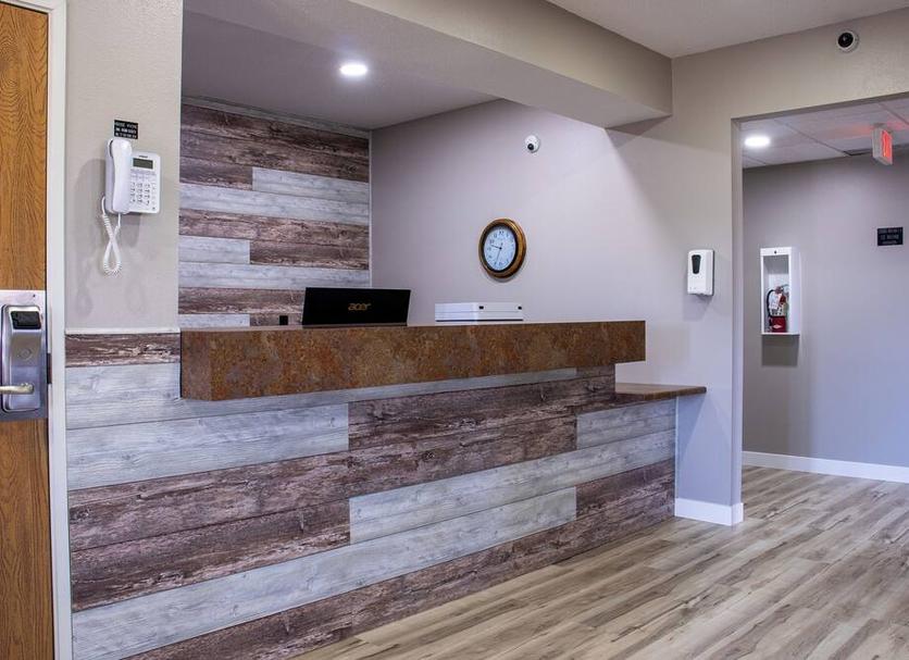 Front desk Photo