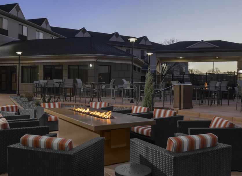 Holiday Inn Express & Suites Montrose - Black Canyon Area By IHG outdoor fire pit seating at dusk