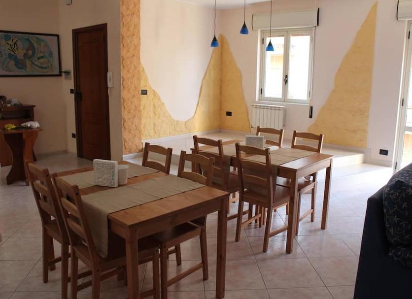 Dining room Photo