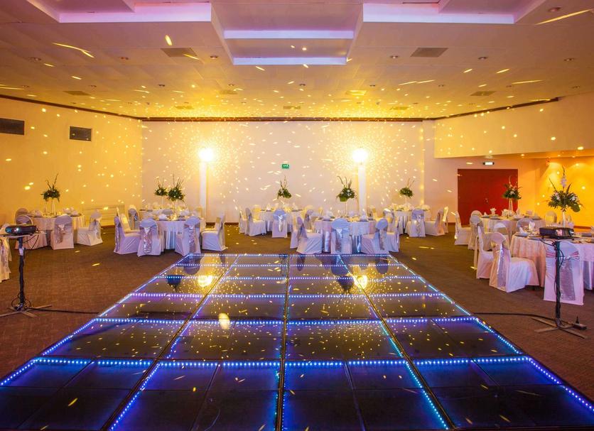 Banquet hall Photo