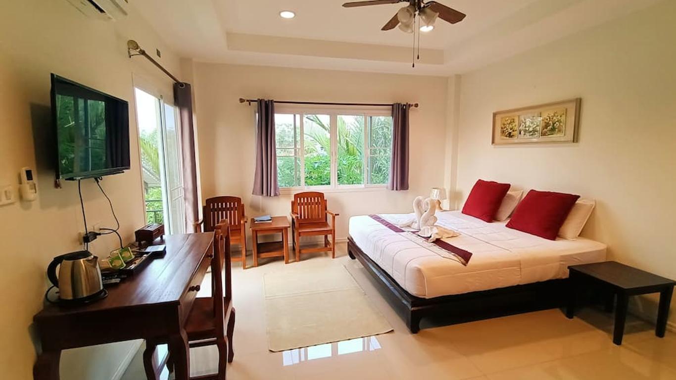 Baan Glangsuan Bang Kobua
