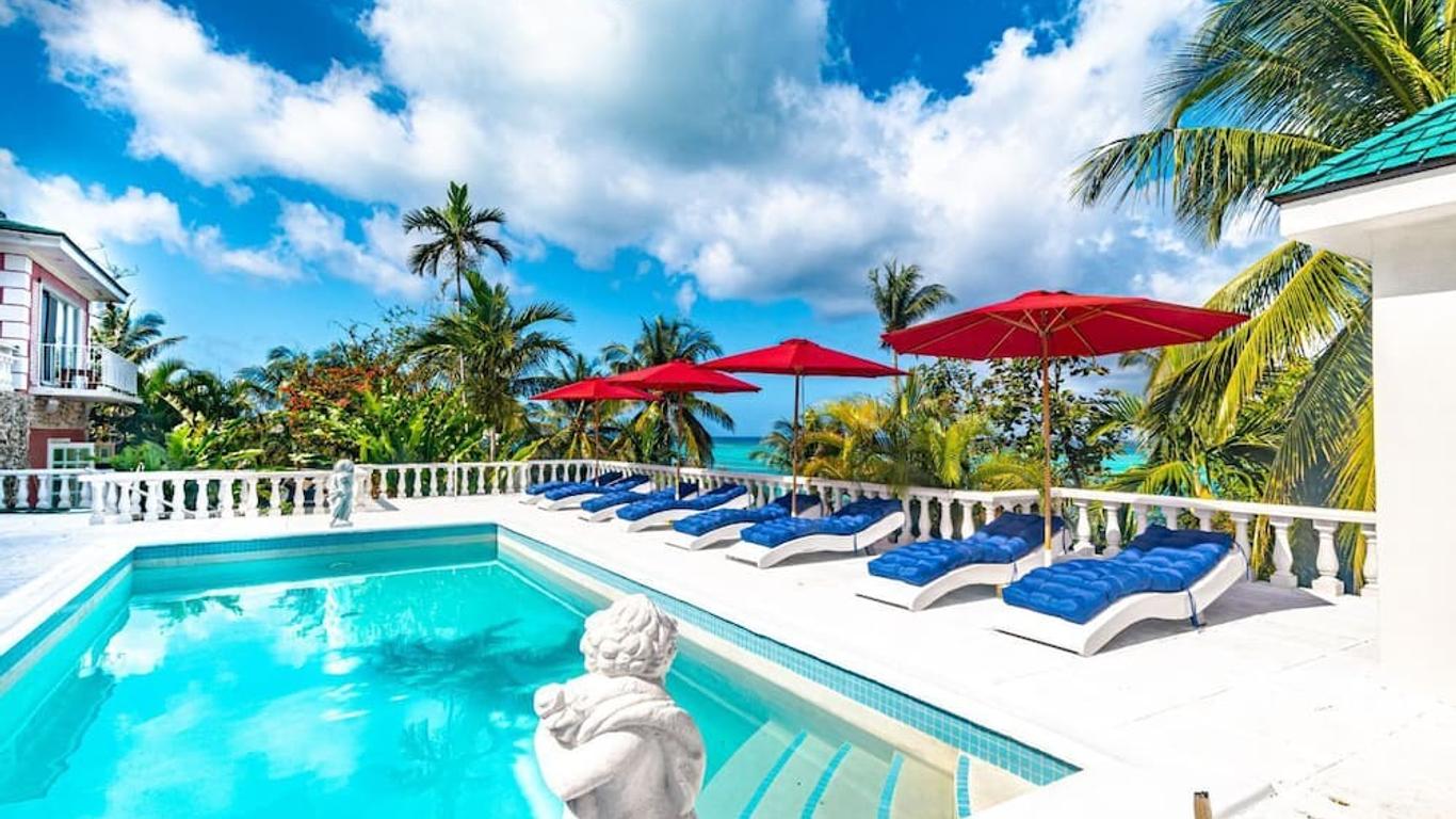 Panoramic Cottage at Love Beach - Pool