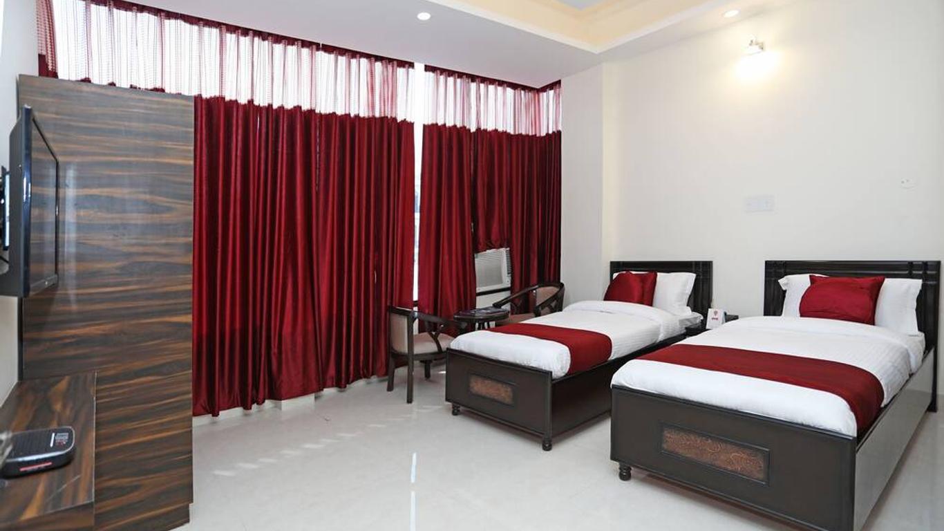 Hotel O Royal Inn