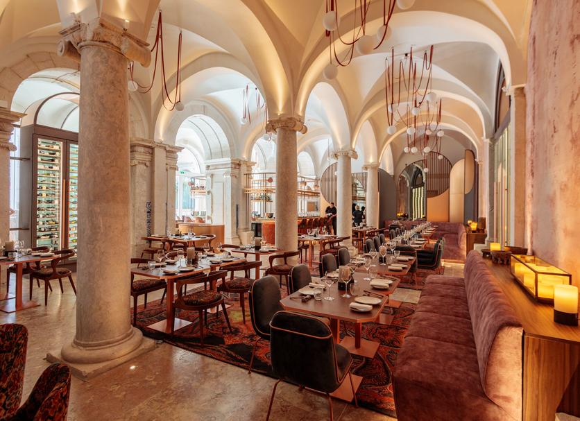 Restaurant Photo