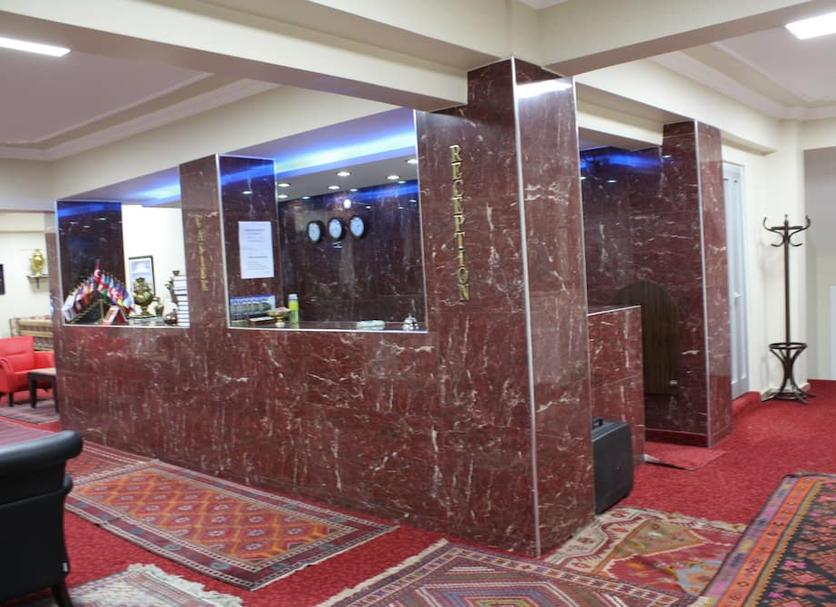 Front desk Photo