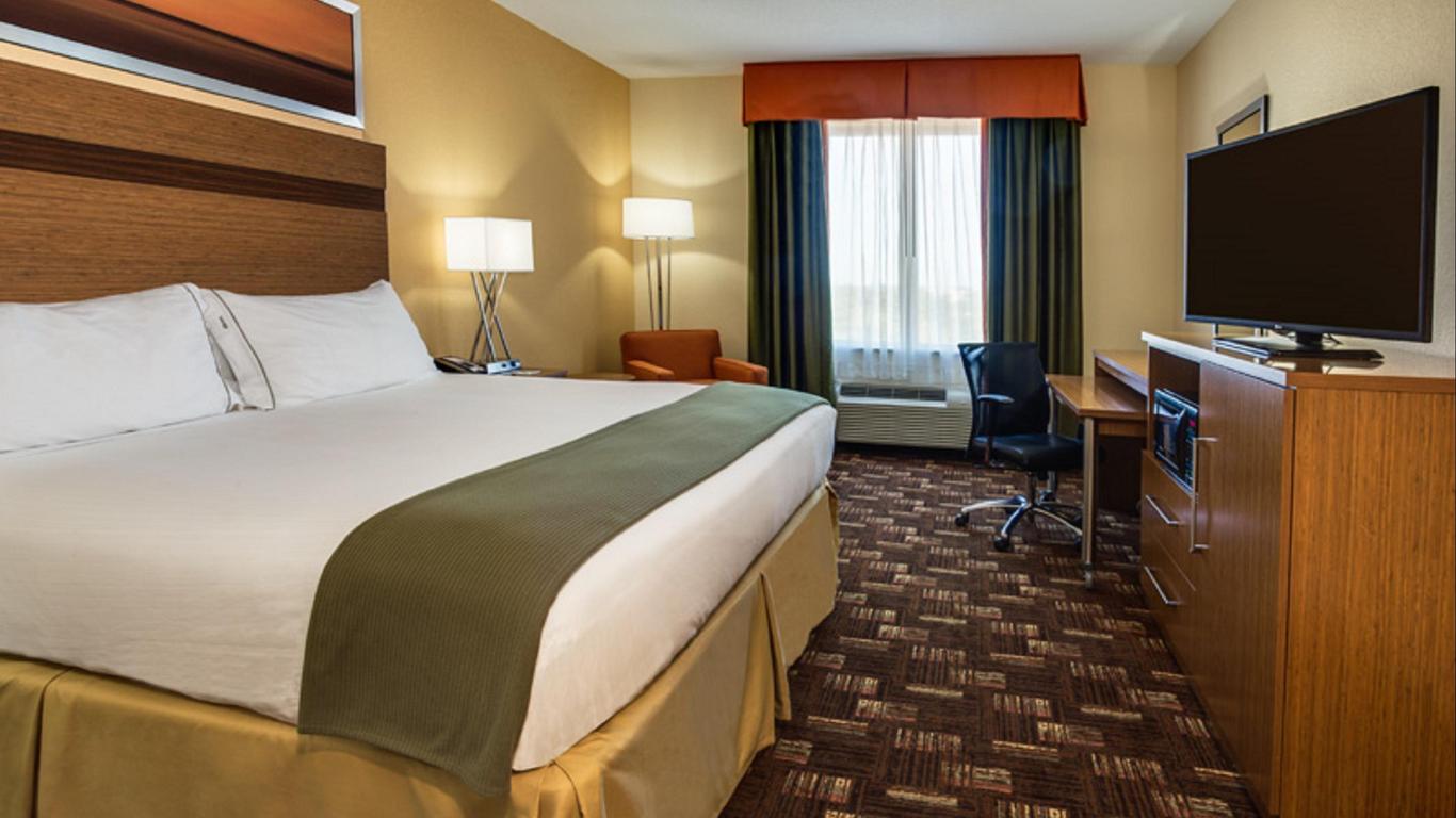 Holiday Inn Express & Suites Fort Lauderdale Airport South