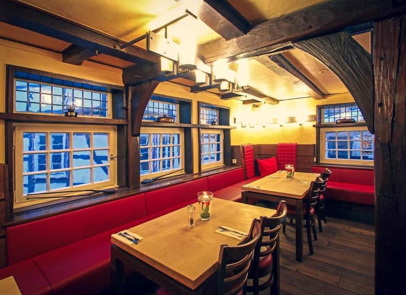Restaurant Photo