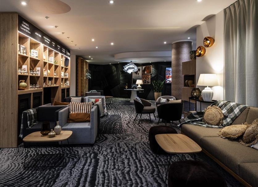 Lounge Photo