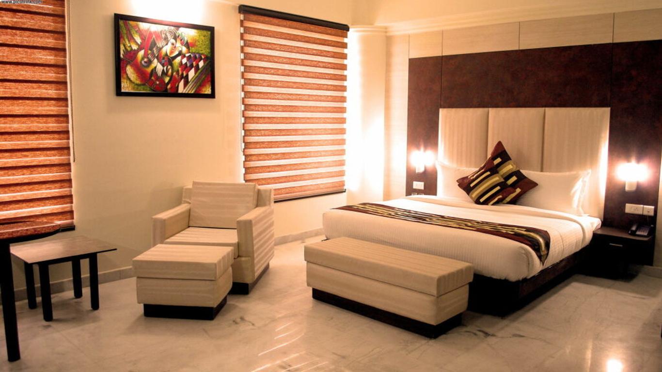 The Solitaire Hotel Dehdradun