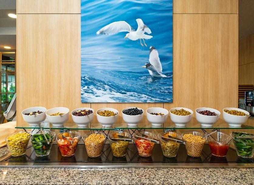 Buffet Photo