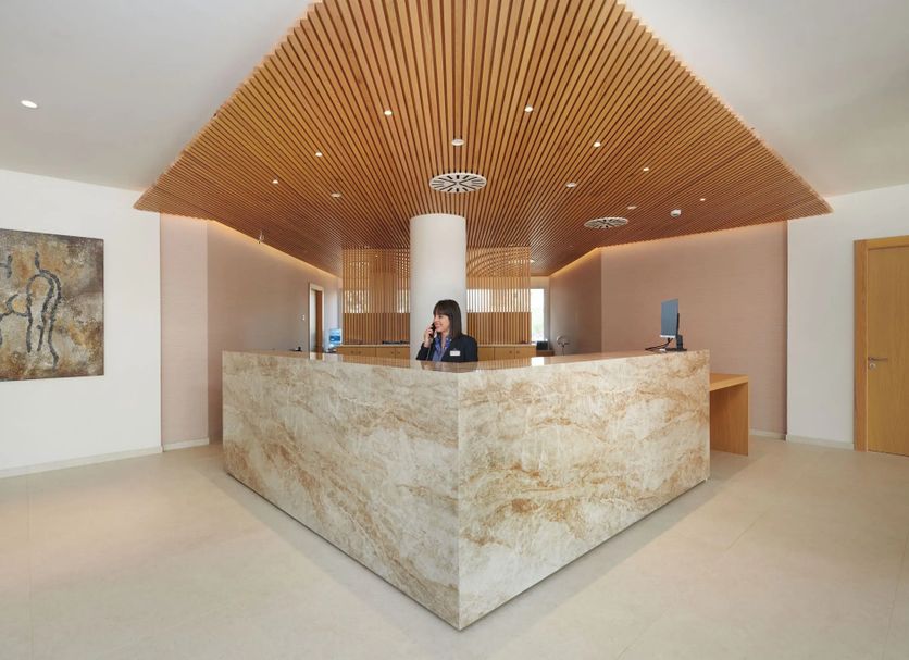 Front desk Photo