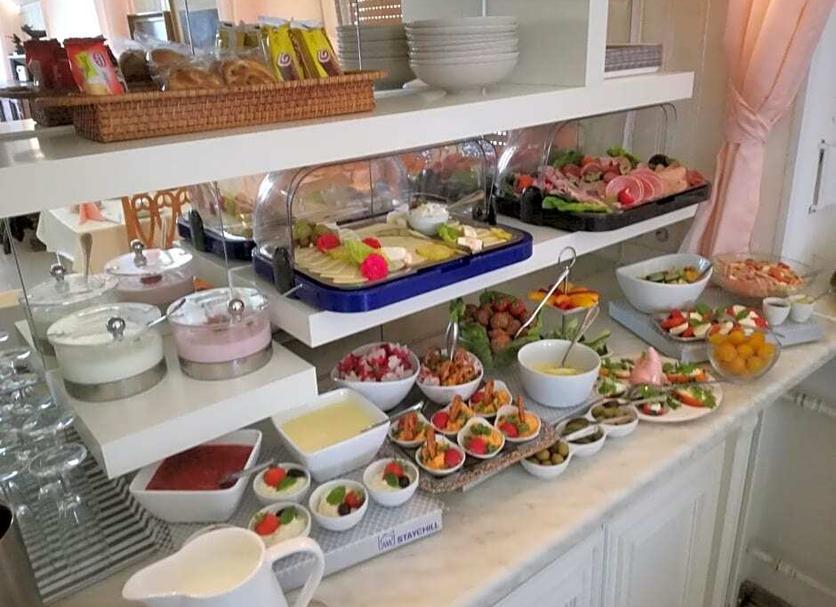 Buffet Photo