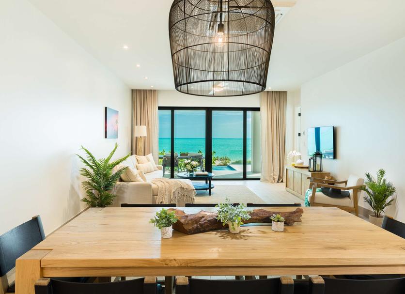 Dining room Photo