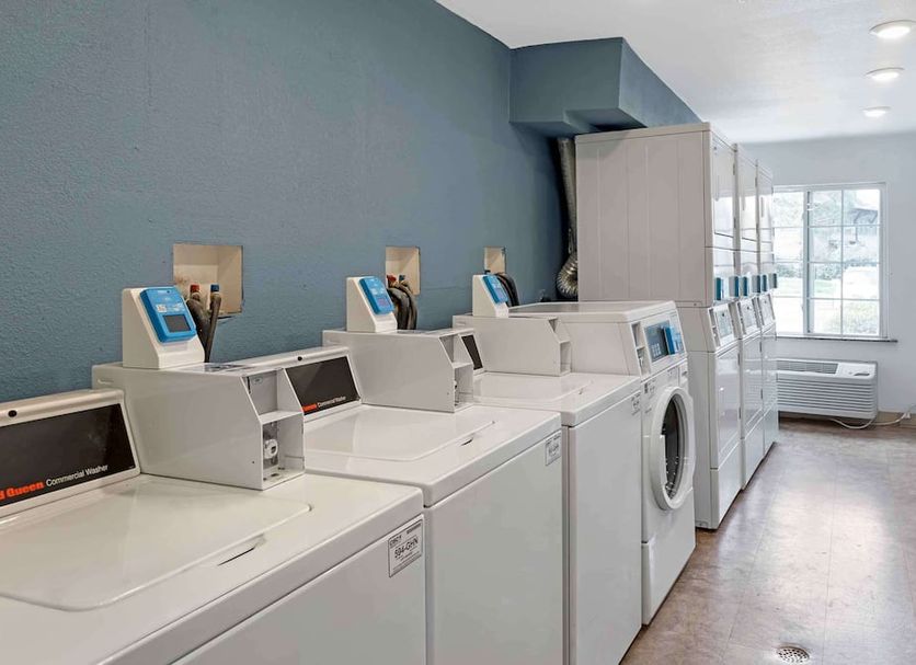 Laundry facility Photo