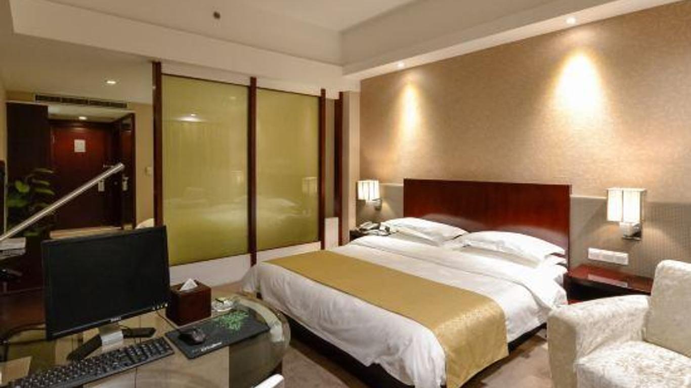 Green Hotel