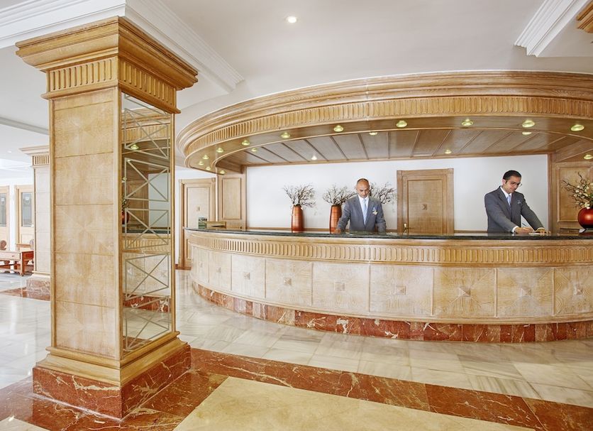 Front desk Photo