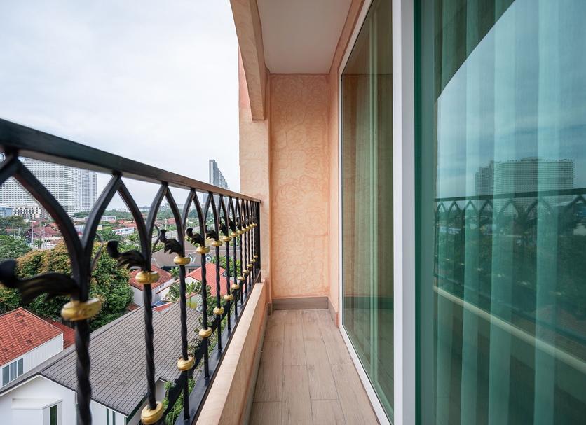 Balcony Photo