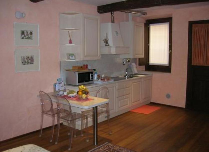 Kitchen Photo
