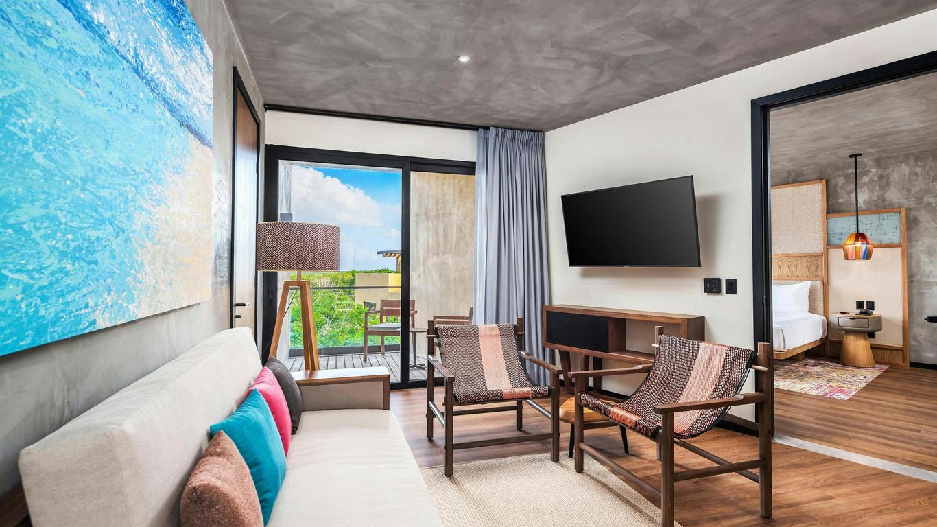 Aloft Tulum
