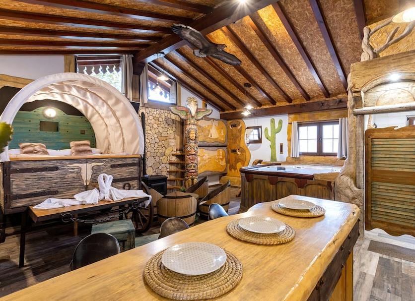 Dining room Photo