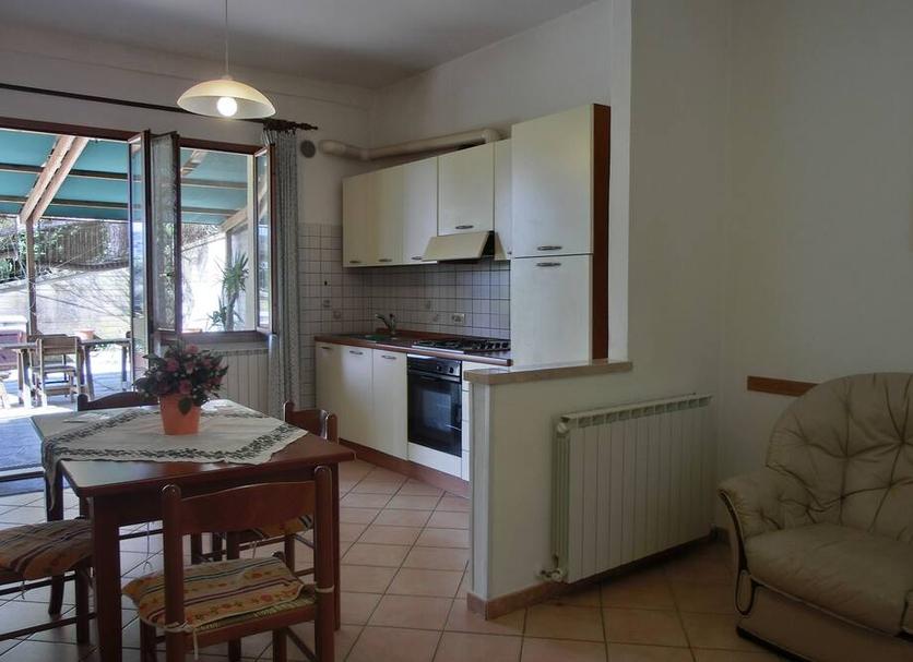 Kitchen Photo