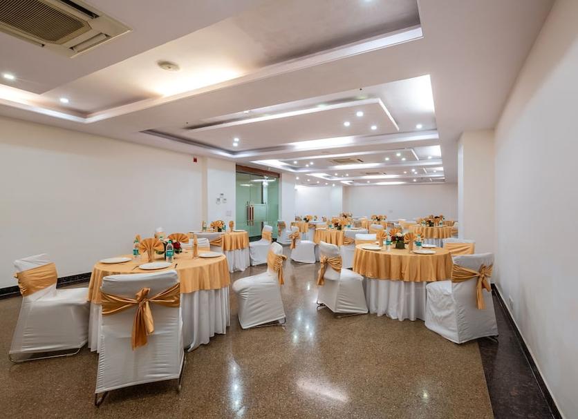 Banquet hall Photo