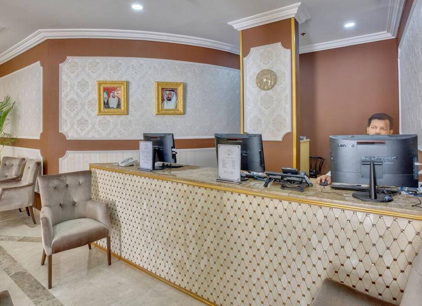 Front desk Photo