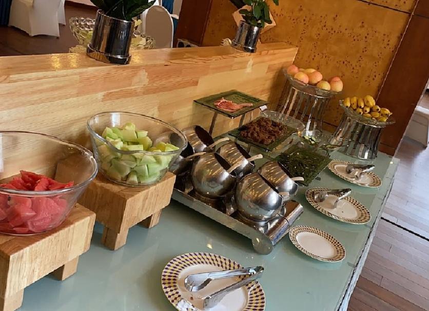 Buffet Photo