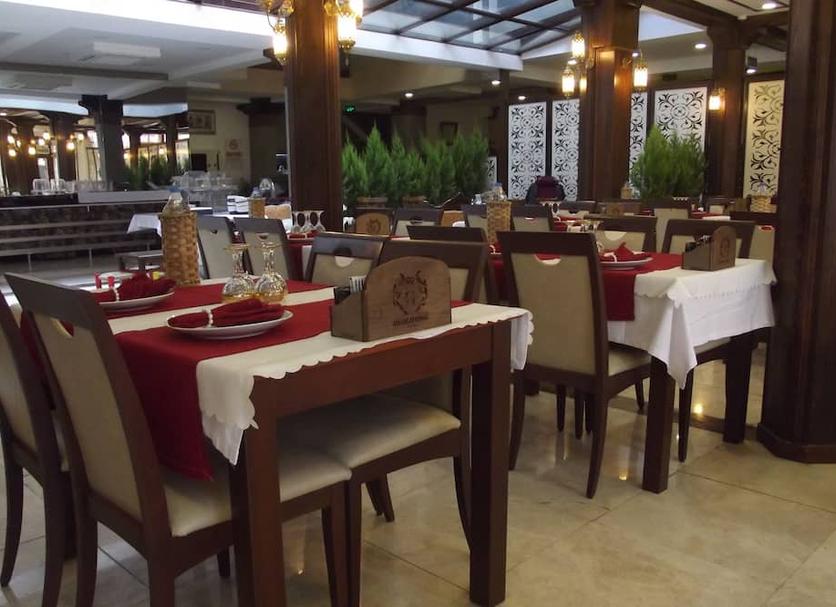 Restaurant Photo
