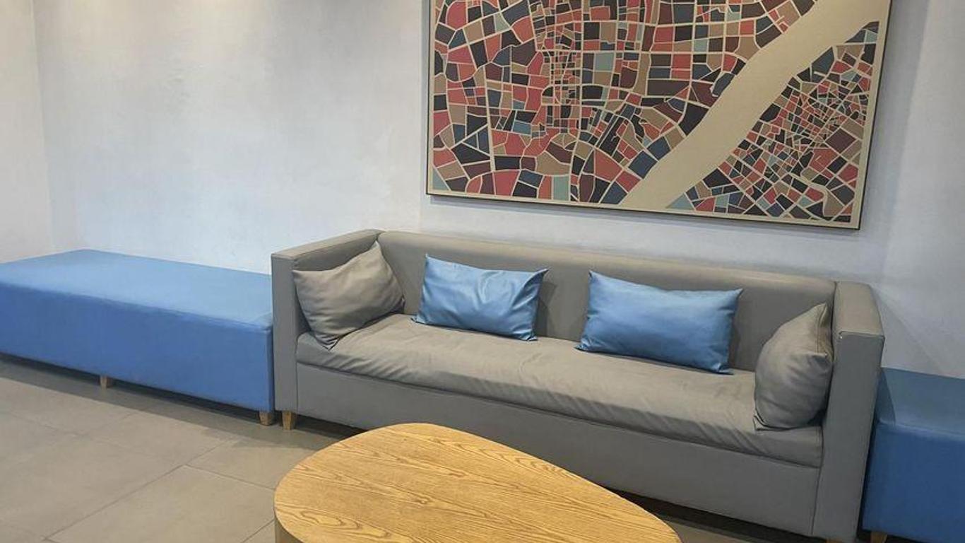 Home Inn Huaxuan Collection Hotel (Kunshan Railway Station High Speed Rail South Station Store)