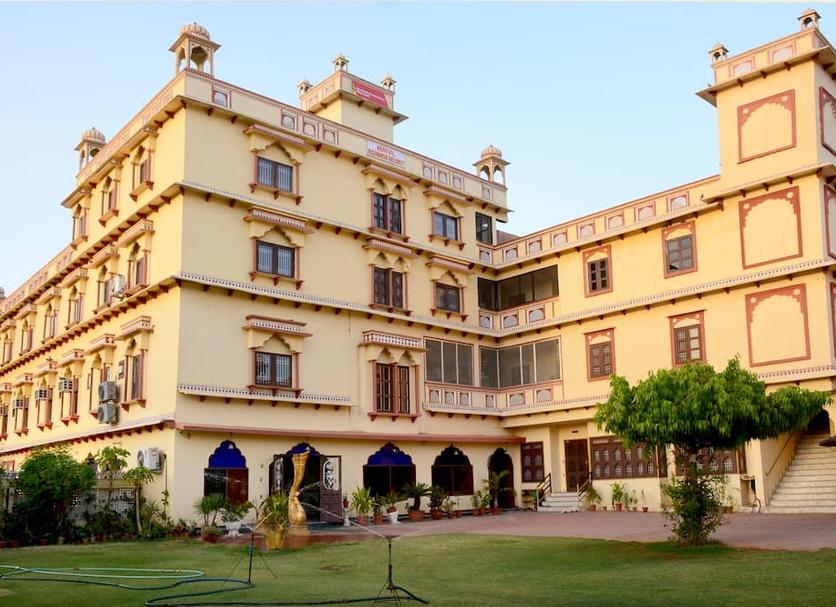 Building Photo