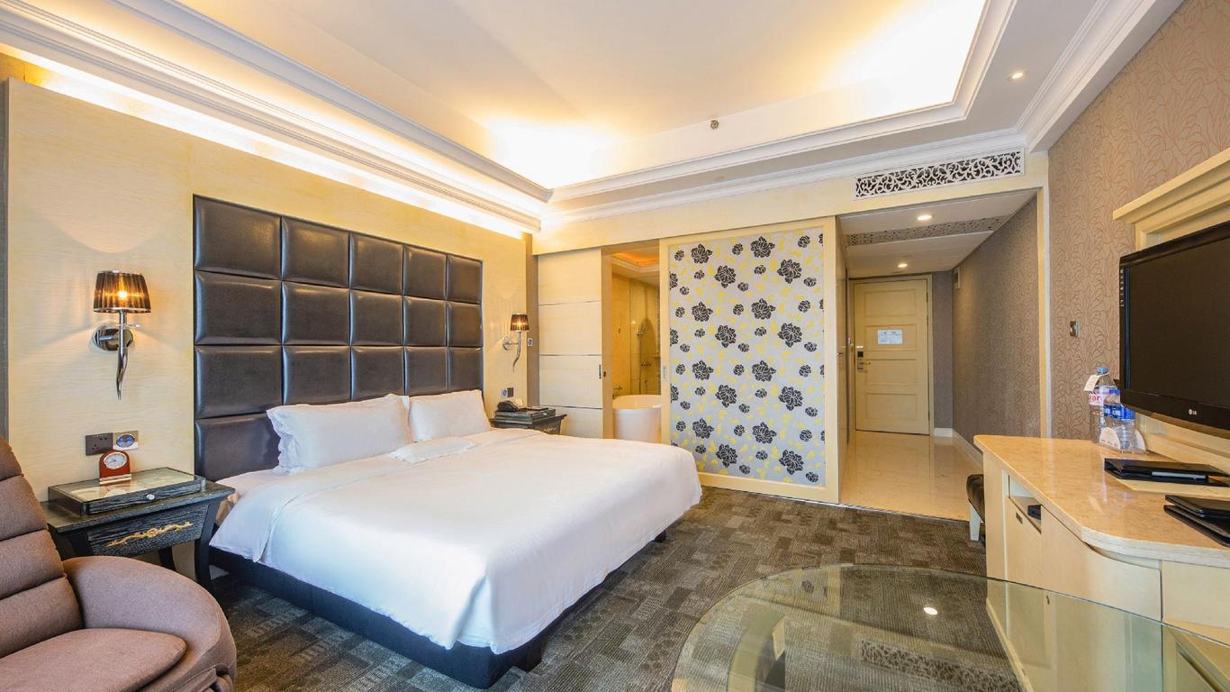 Sunlake Hotel