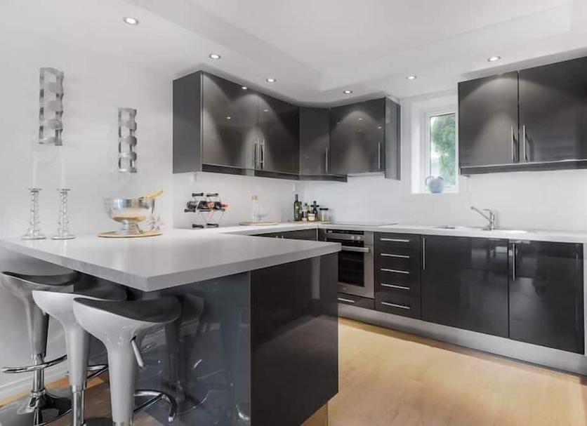 Kitchen Photo