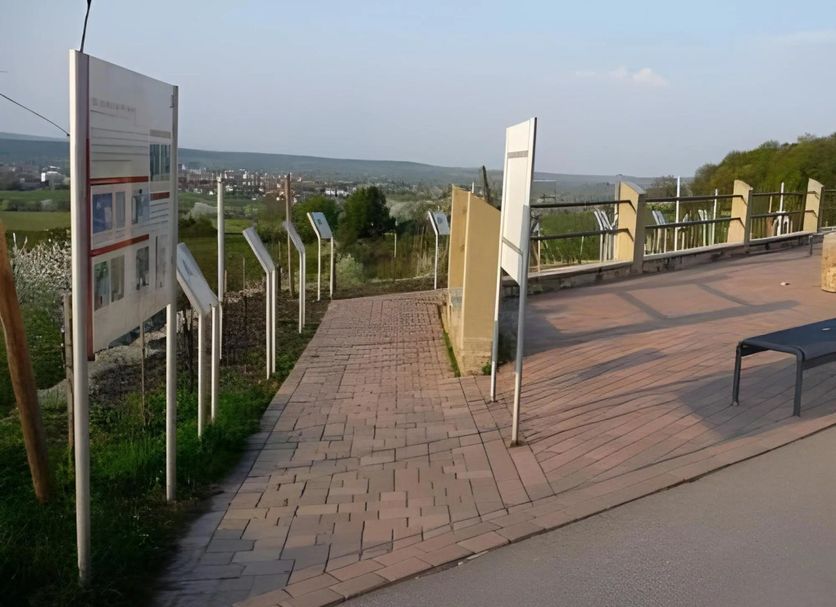 Weingut Kern Wengerterstube in Oberderdingen terrace with hillside and valley view