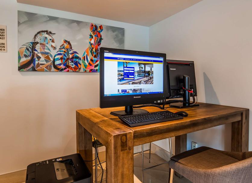 Business center Photo