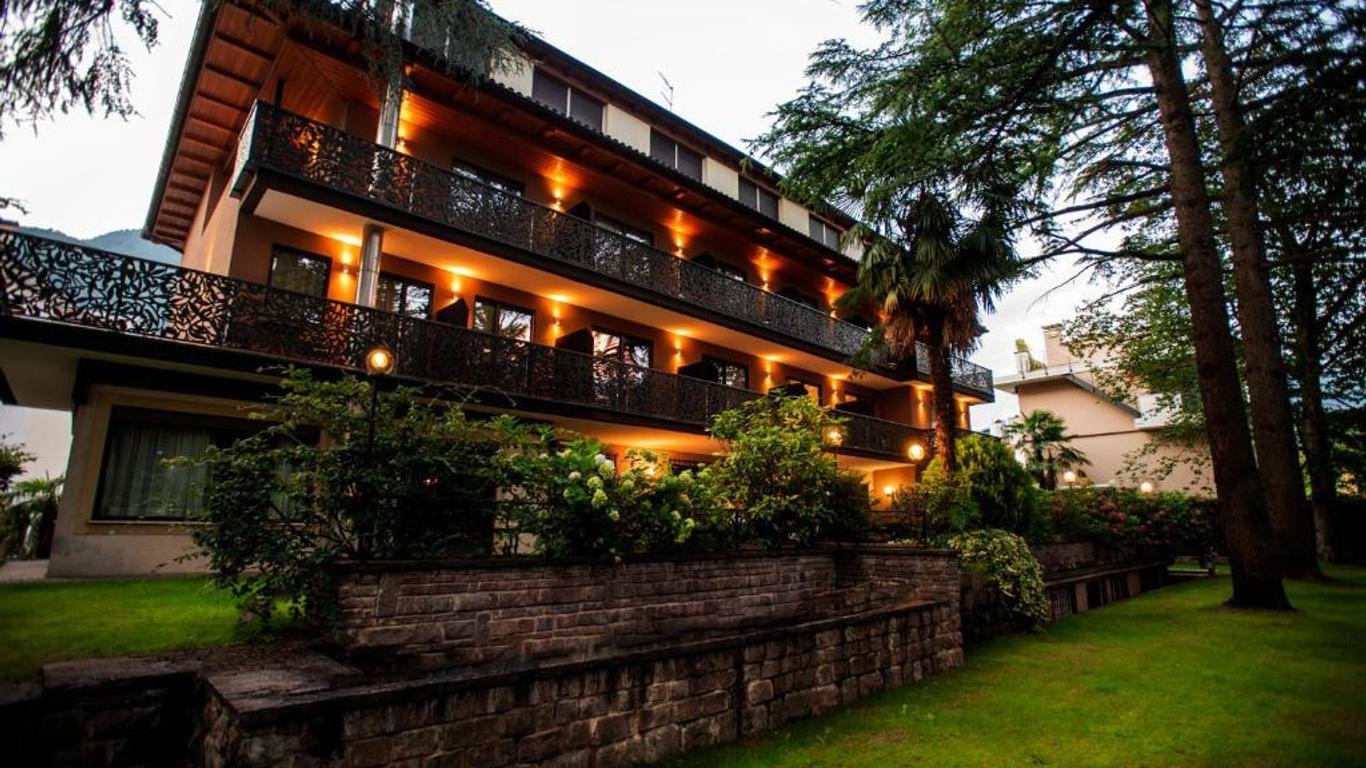 Hotel Chrys