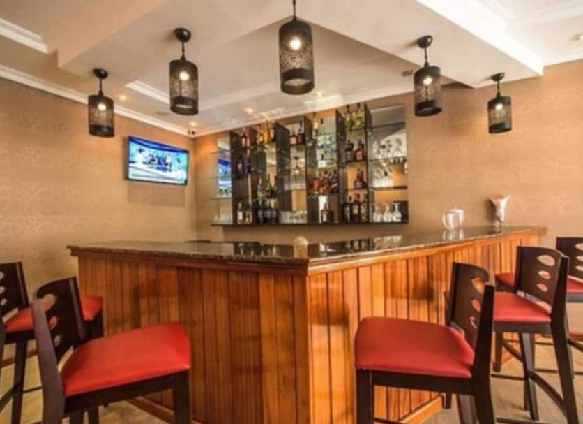 Bar Photo