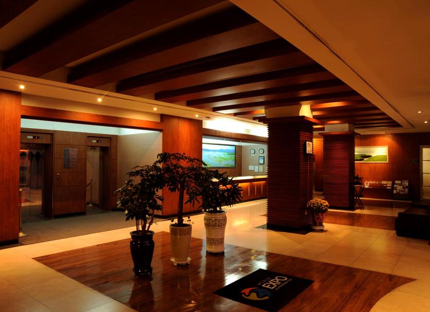 Lobby Photo