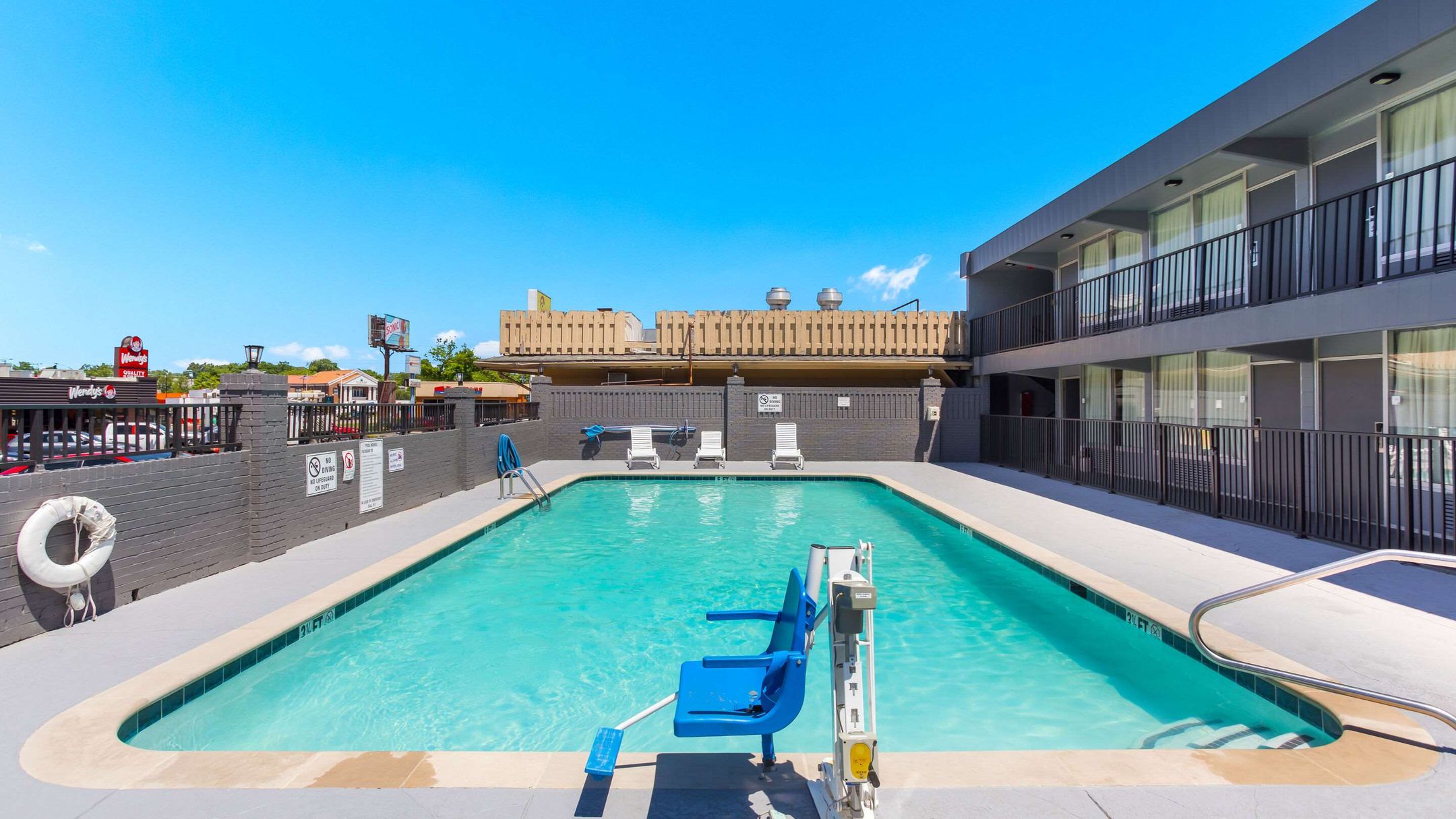 Econo Lodge Gallatin Metro Nashville from 62. Gallatin Hotel Deals