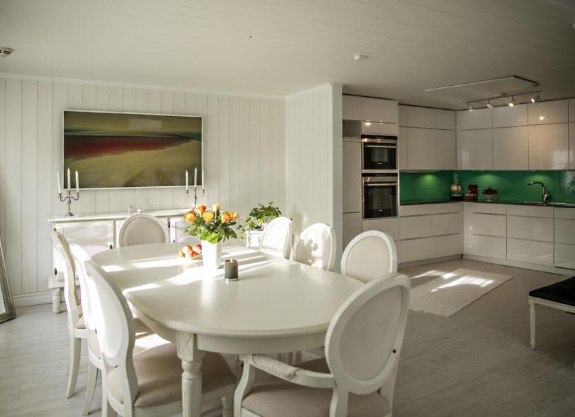 Dining room Photo