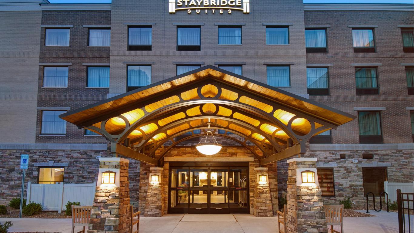 Staybridge Suites Sterling Heights - Detroit